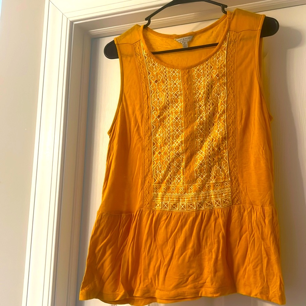 Lucky women’s size M sleeveless yellow top